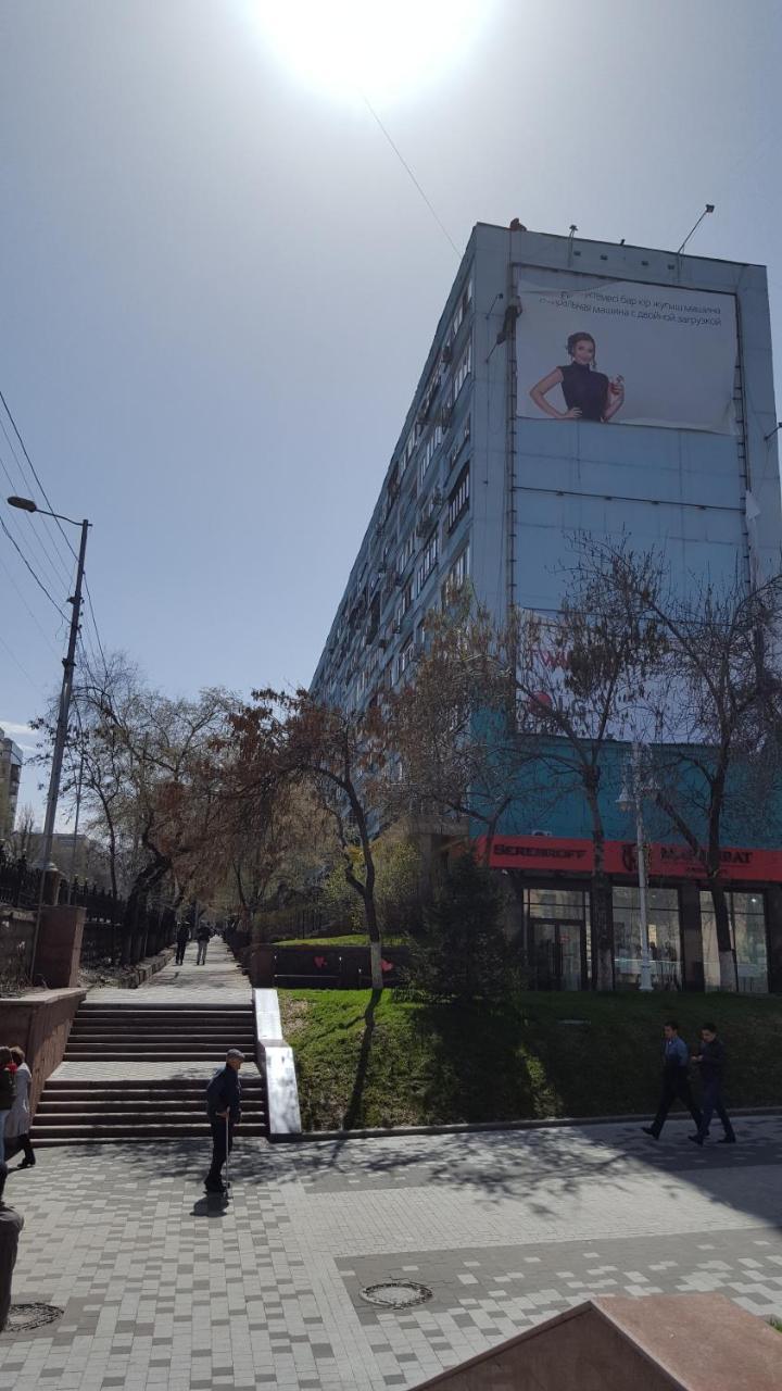 Apartment On Nazarbayeva 77 Almaty Ngoại thất bức ảnh